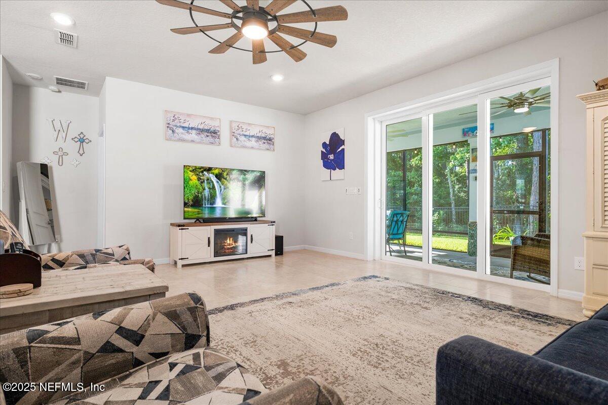 4594 FARMHOUSE GATE Trail