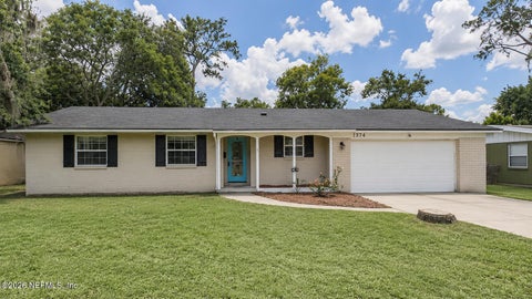 Photo of 7324 ALTAMA Road, Jacksonville, FL 32216 (MLS # 2150243)