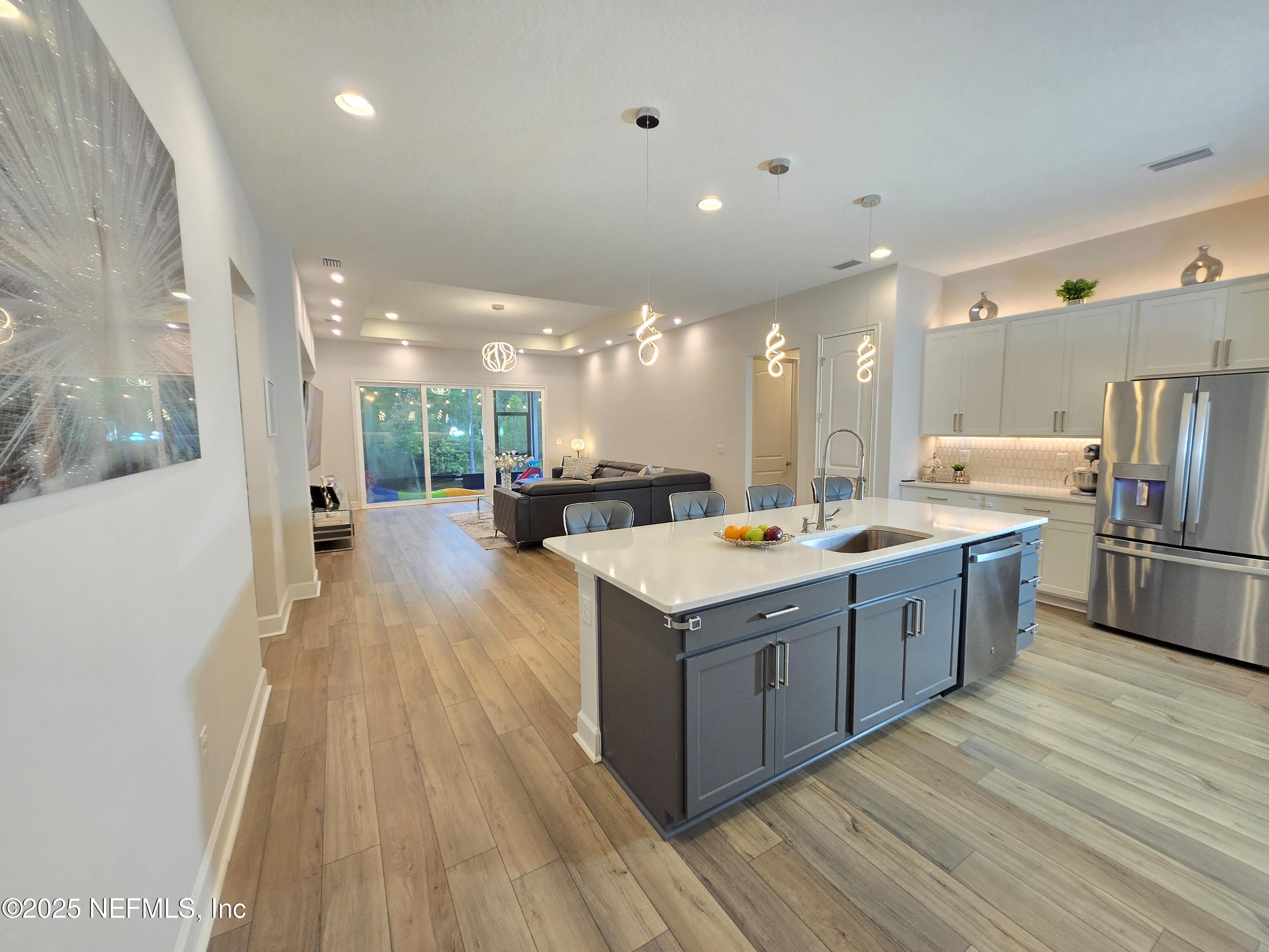 37 SUZANNE LAKE Drive