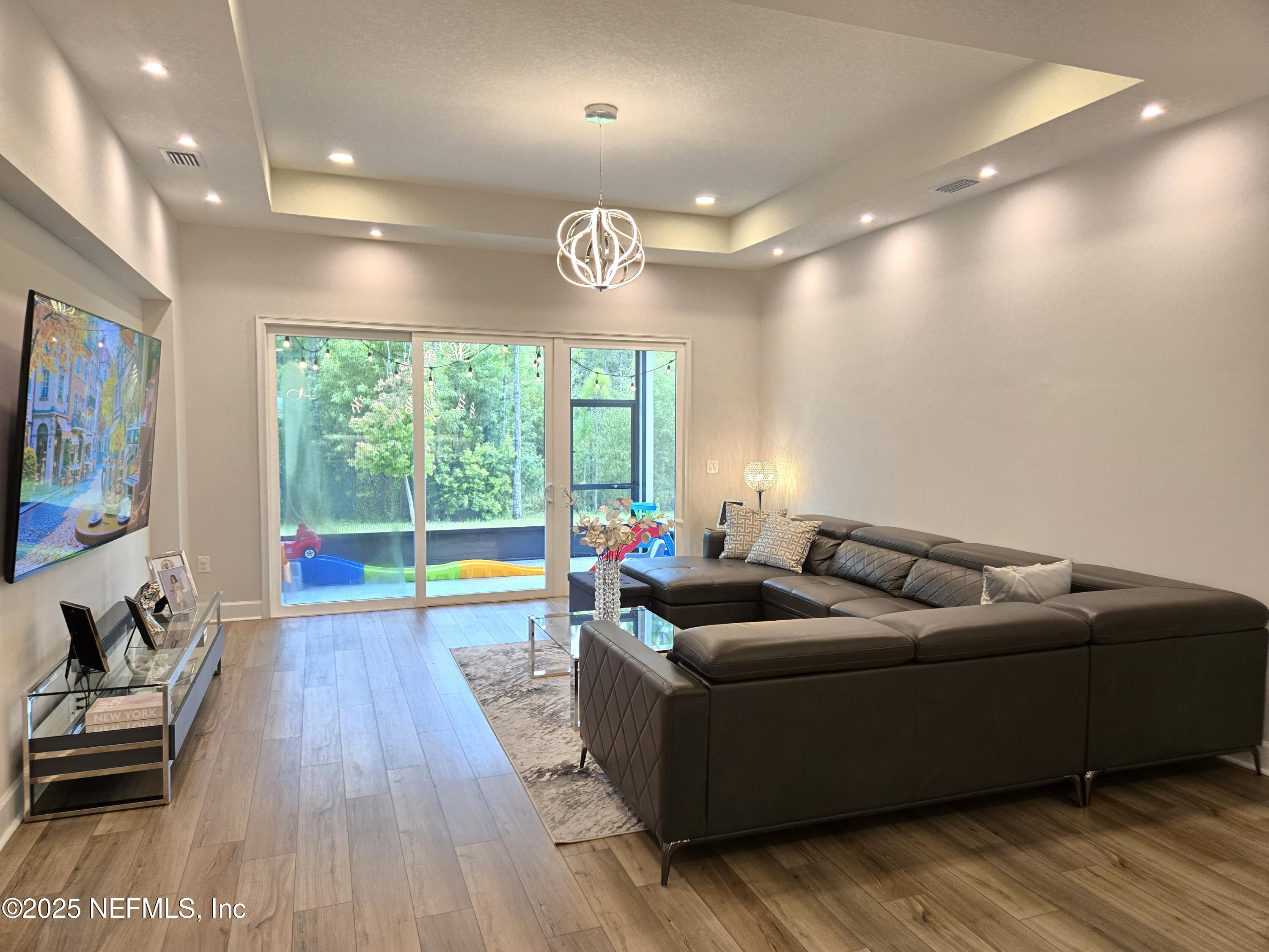 37 SUZANNE LAKE Drive