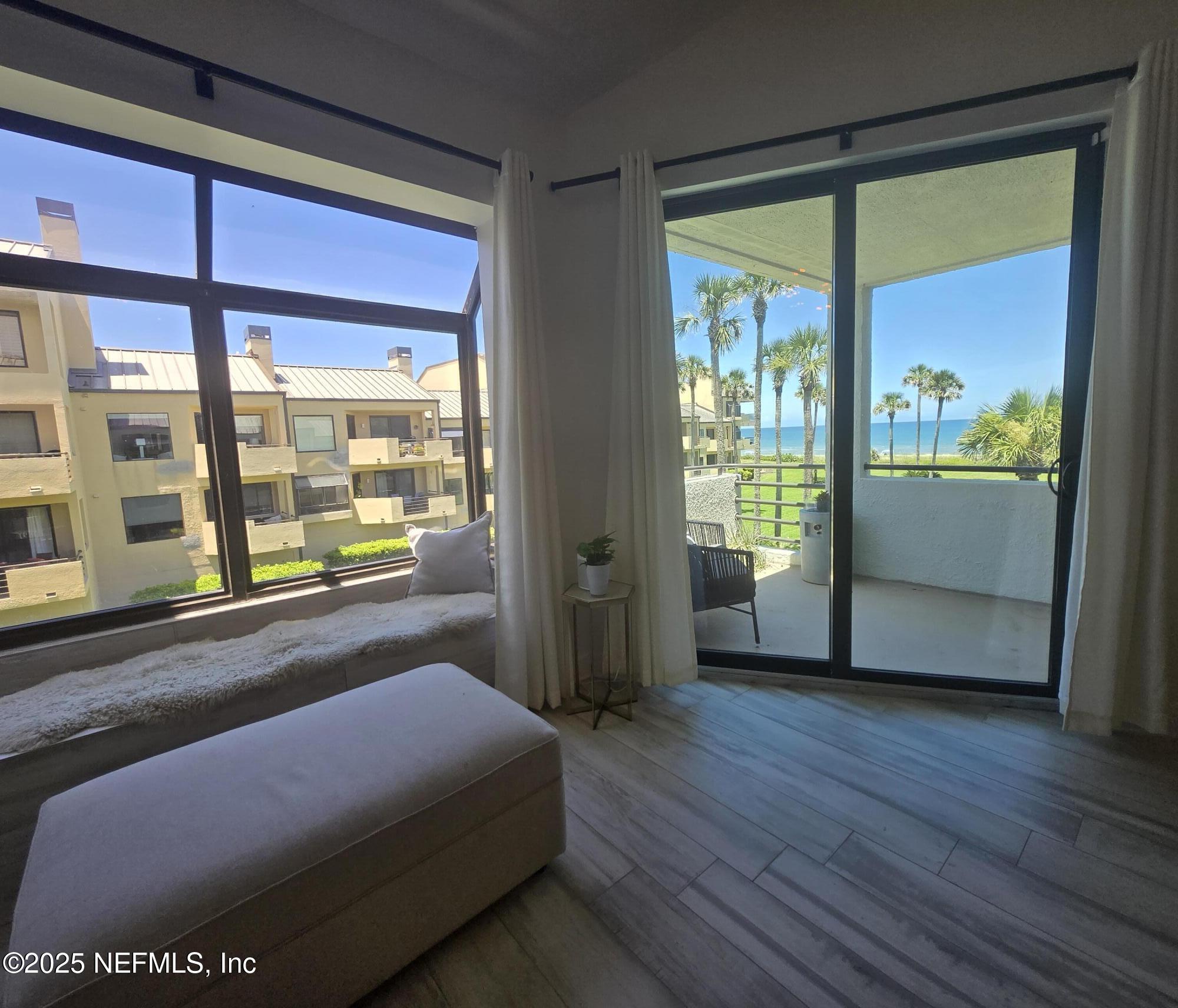726 SPINNAKERS REACH Drive 726
