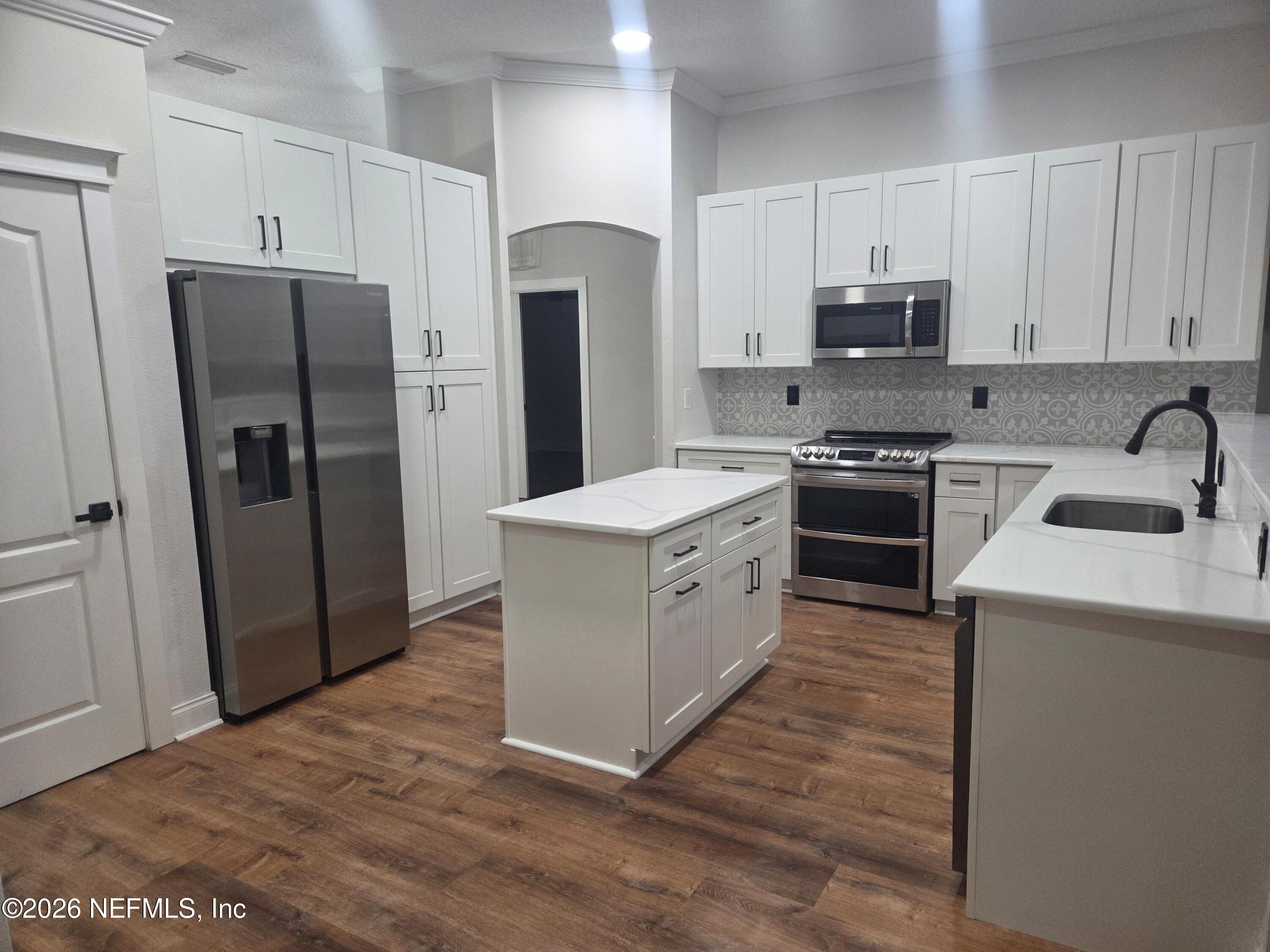 629 MARLA CREEK Court