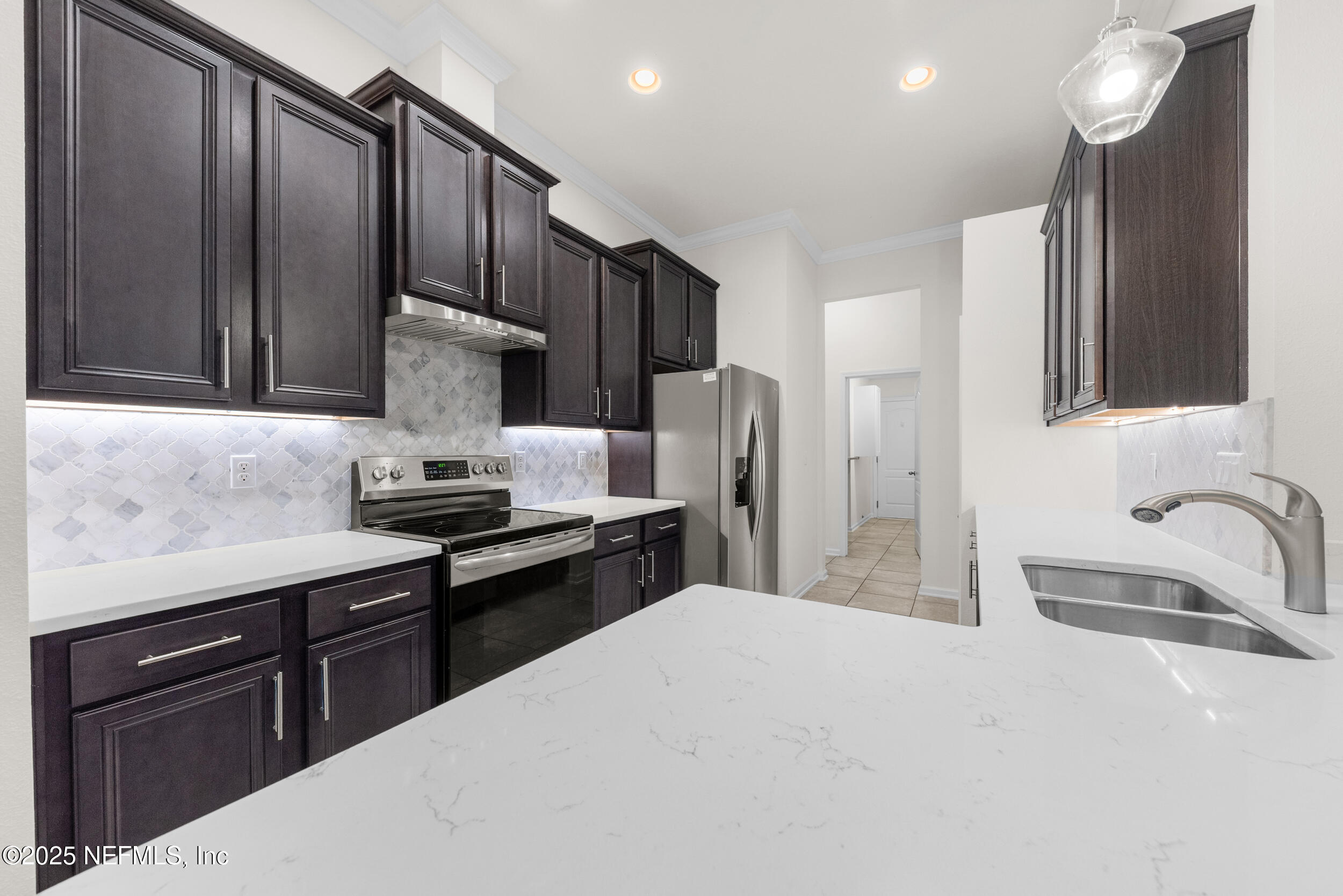 11597 PACEY'S POND CIRCLE Circle