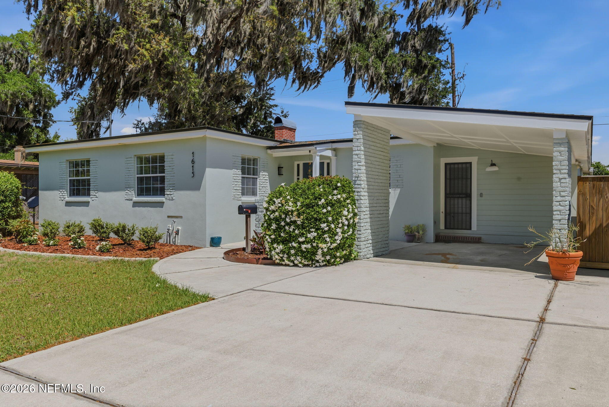 1615 FURMAN Road