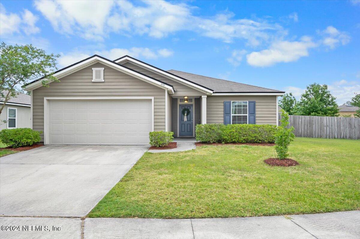 Green Cove Springs, FL home for sale located at 2375 Bonnie Lakes Drive, Green Cove Springs, FL 32043