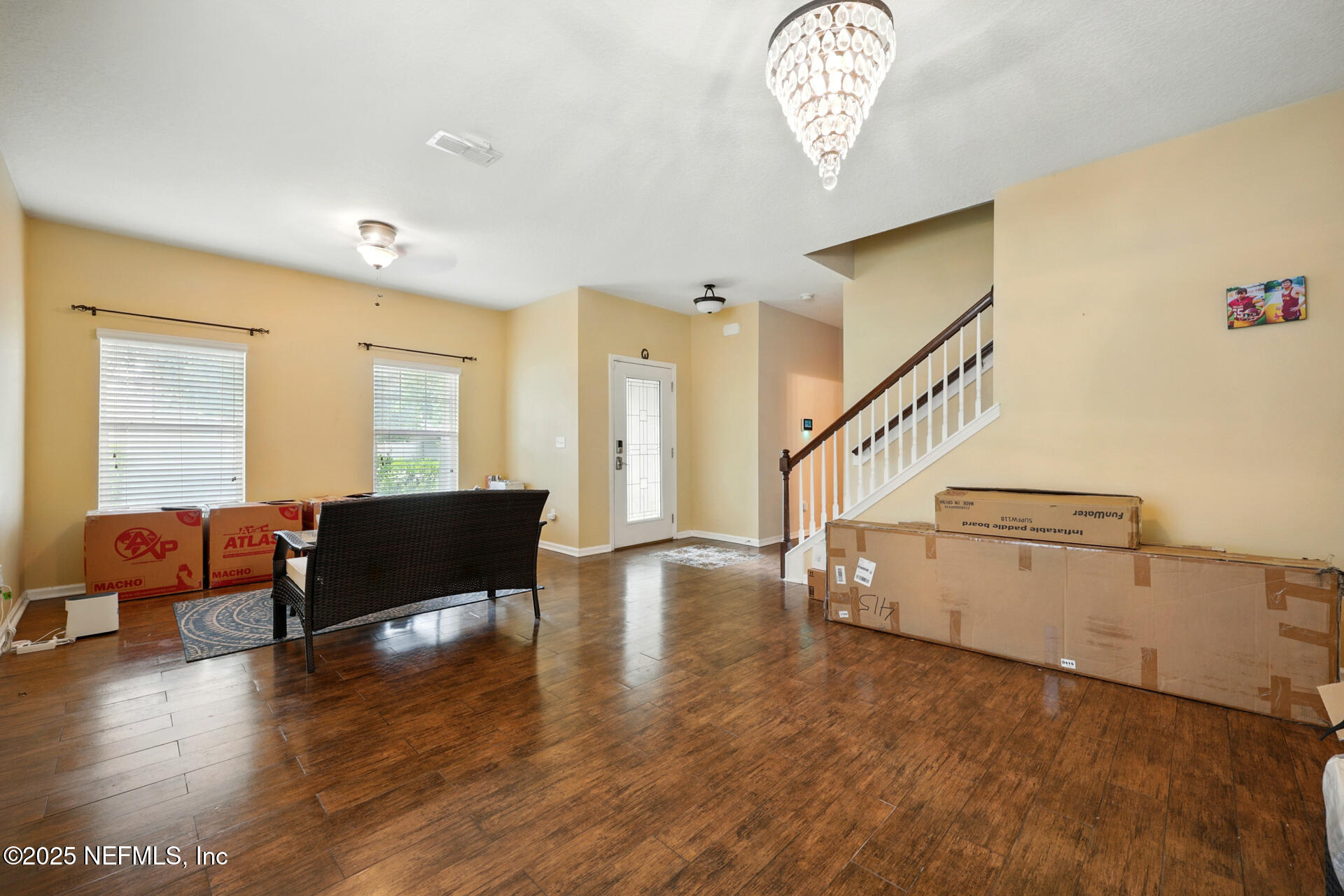 97254 BLUFF VIEW Circle