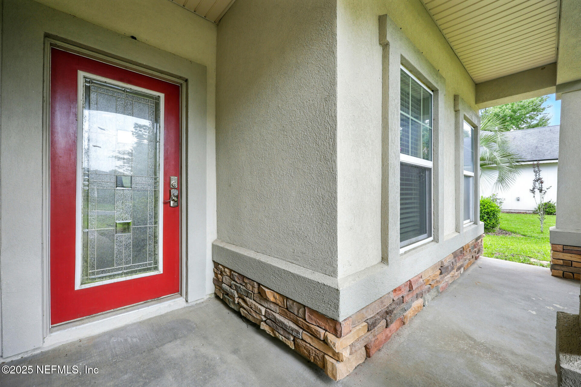 97254 BLUFF VIEW Circle