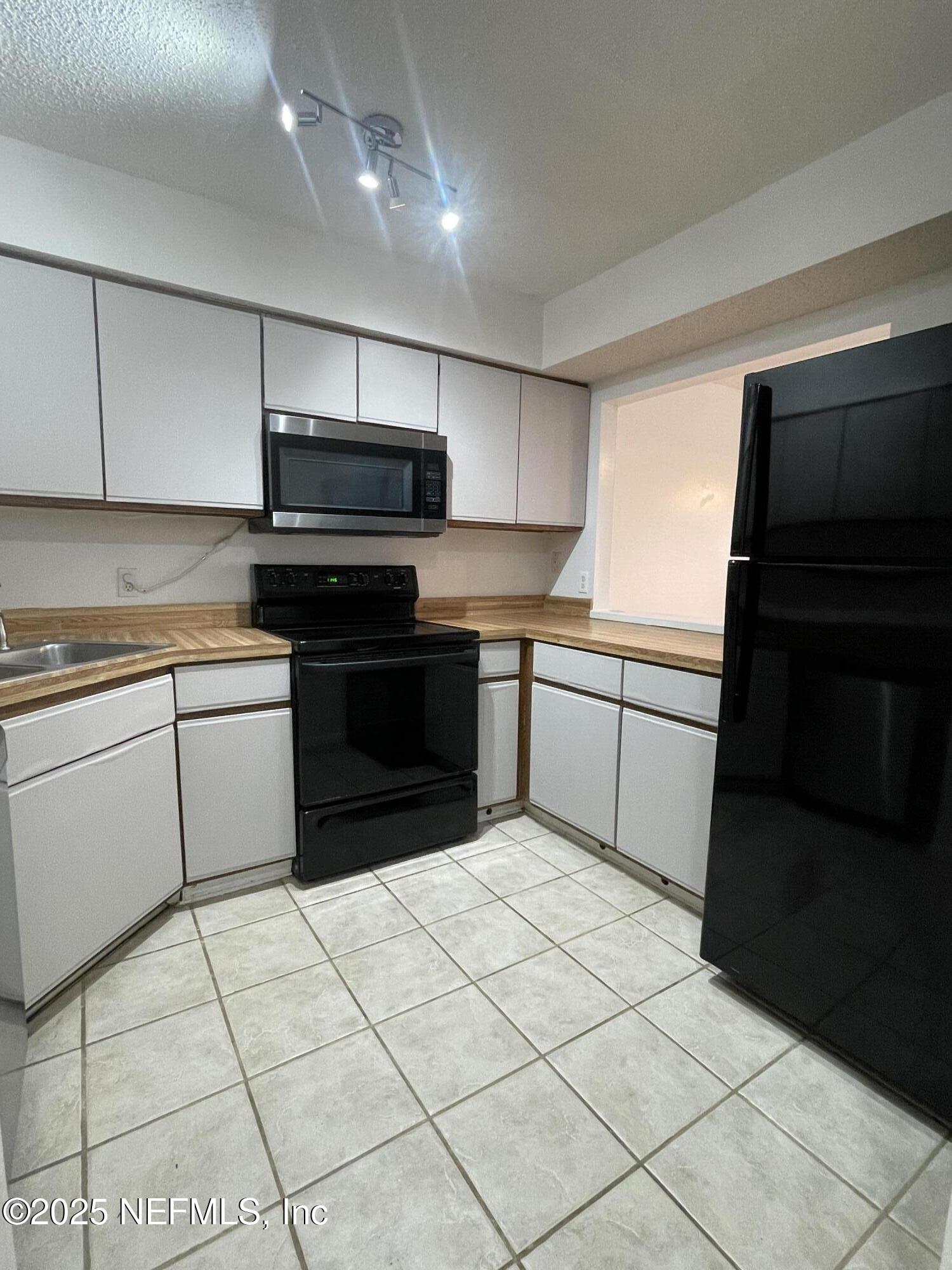 1 PONTE VEDRA Court B