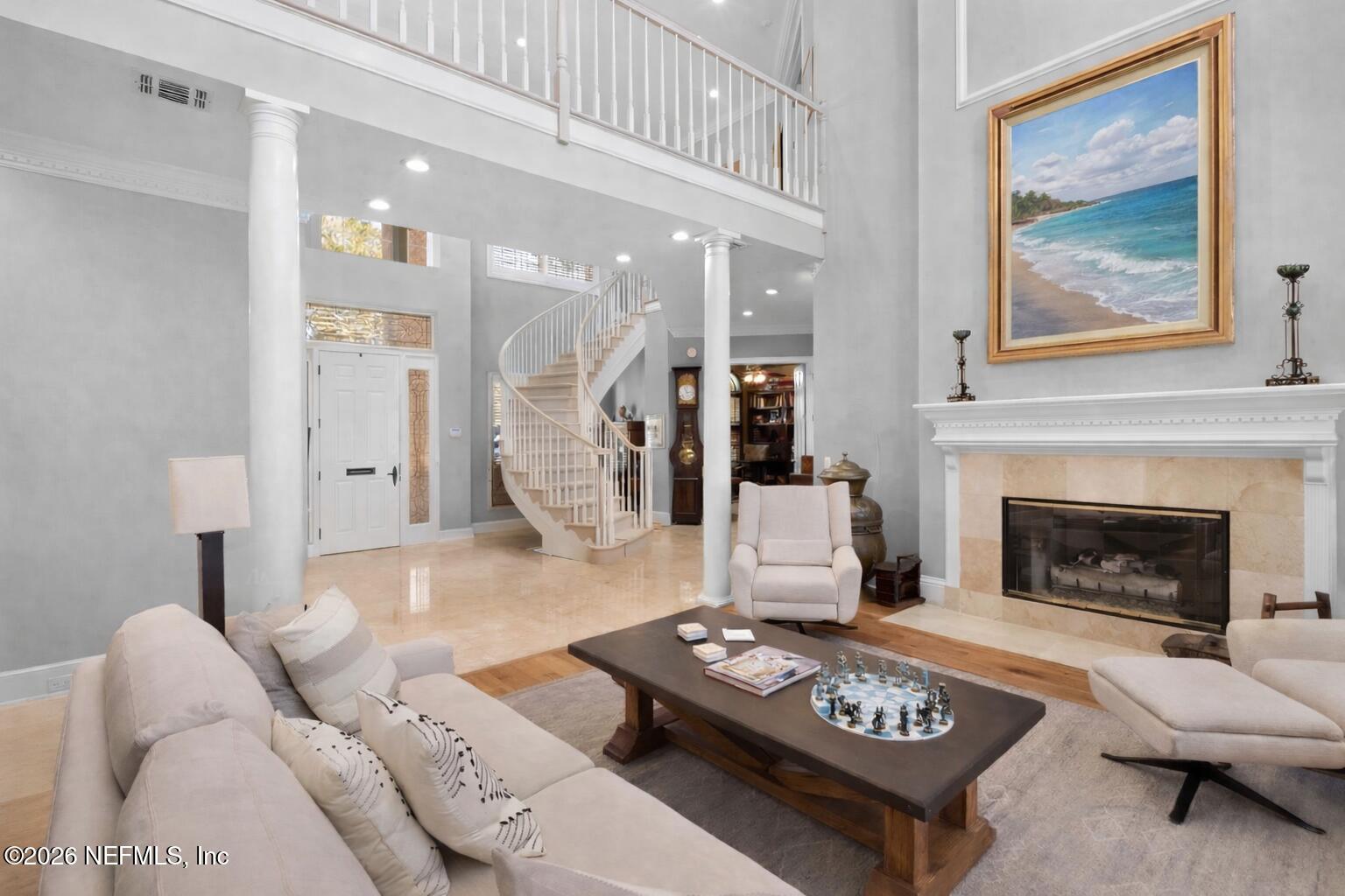 192 TWELVE OAKS Lane