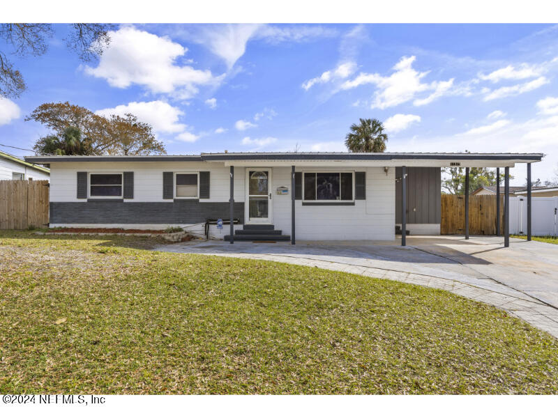 Jacksonville, FL home for sale located at 11313 EMUNESS Road, Jacksonville, FL 32218