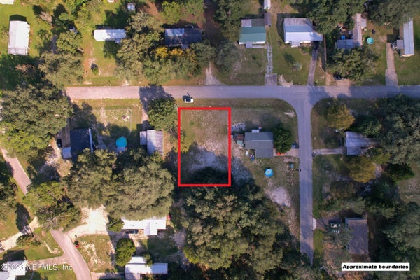 111 RIDGEWOOD AVE, INTERLACHEN, FL 32148 - Image 4c0a8db84bc45b5e7241e97fd0764a2c/3459668191