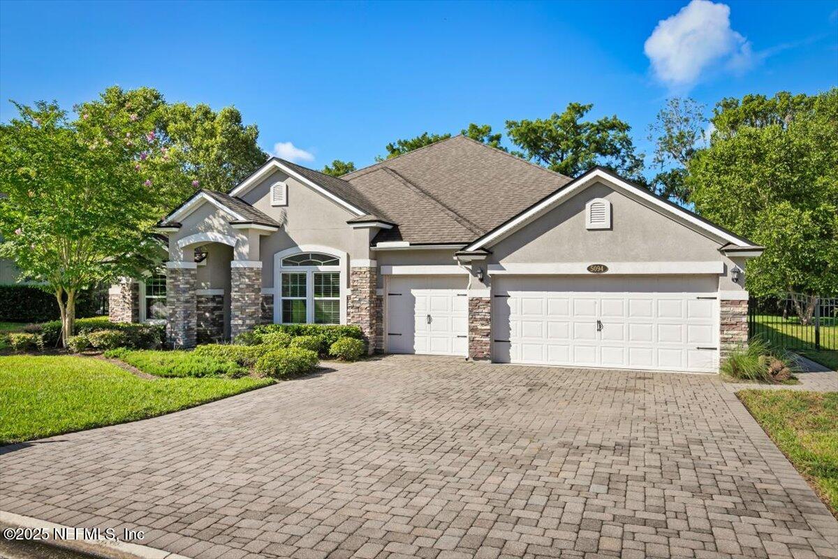 5094 CREEK CROSSING Drive