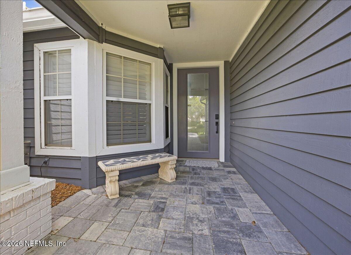 127 GLEN COVE Place
