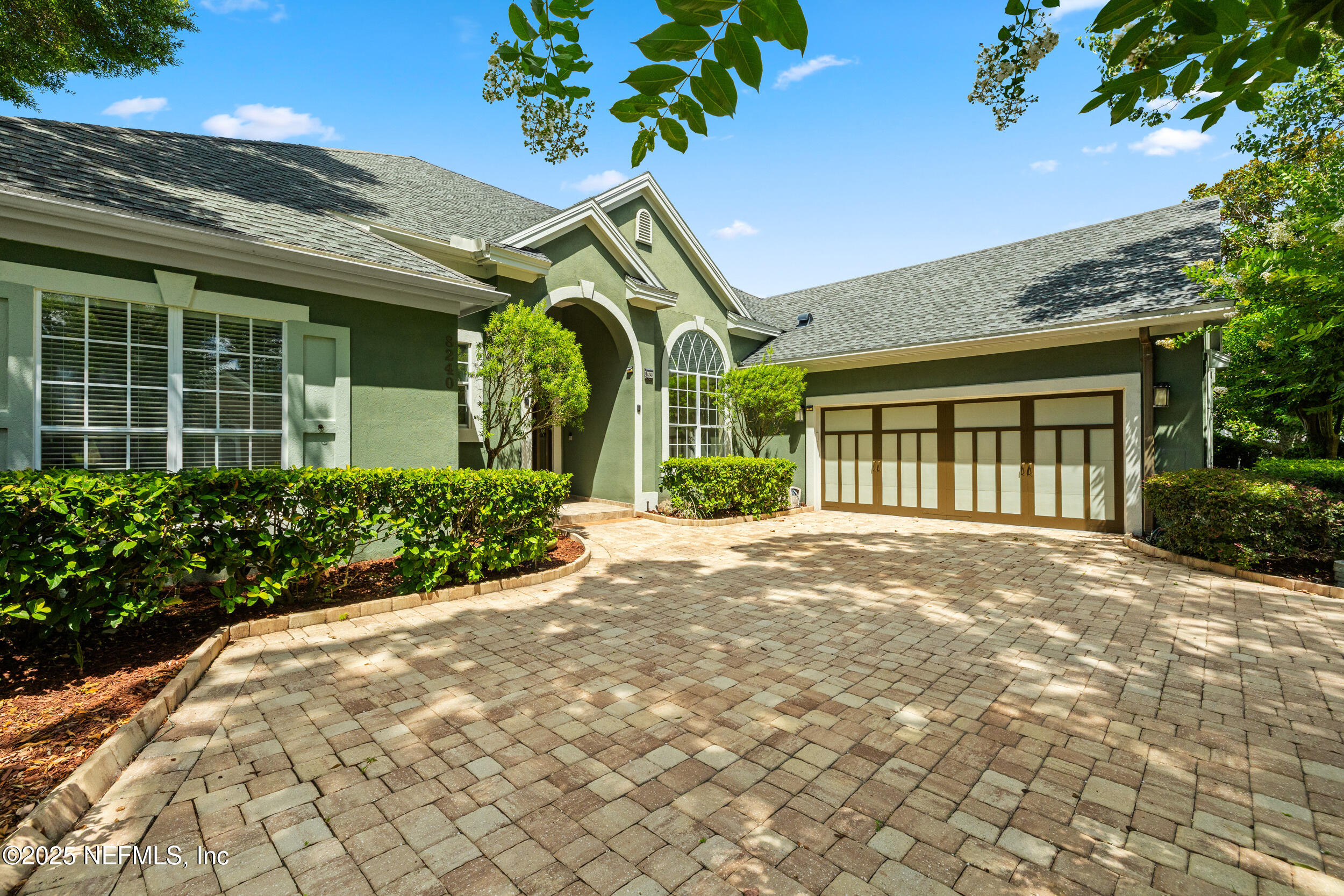 8240 WALLINGFORD HILLS Lane