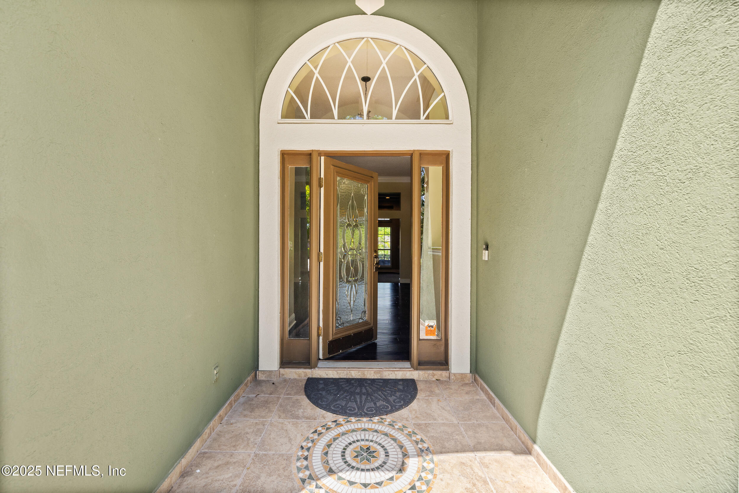 8240 WALLINGFORD HILLS Lane