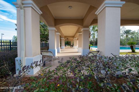 A home in Yulee