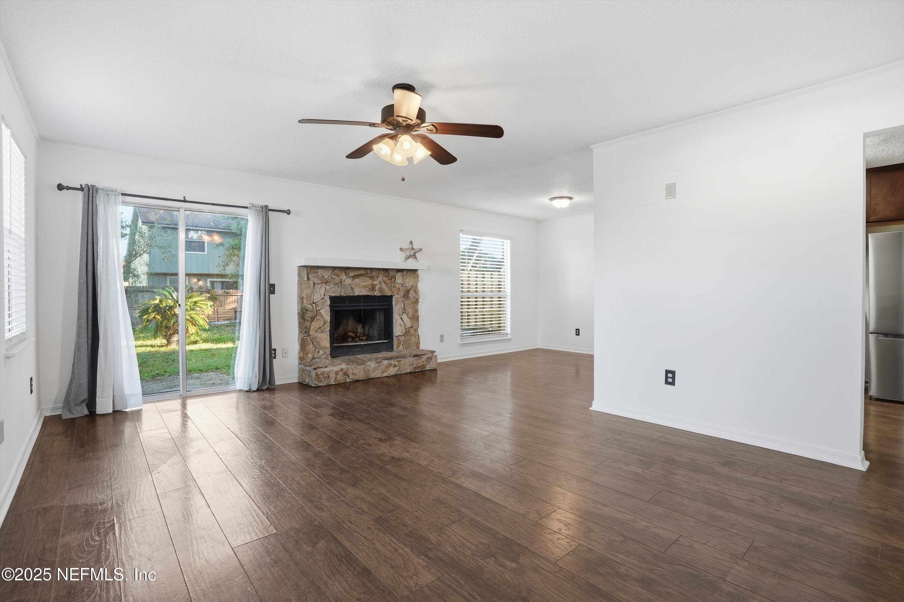 11365 TANAGER Drive S