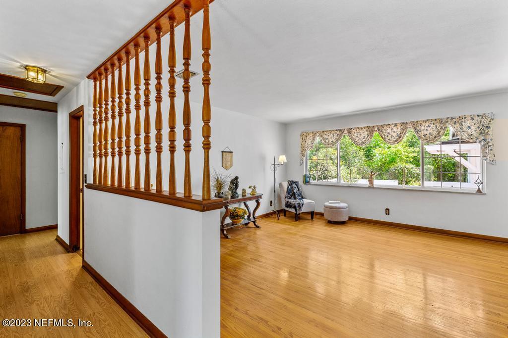 Photo 10 of 54 of 2542 LOFBERG Drive house