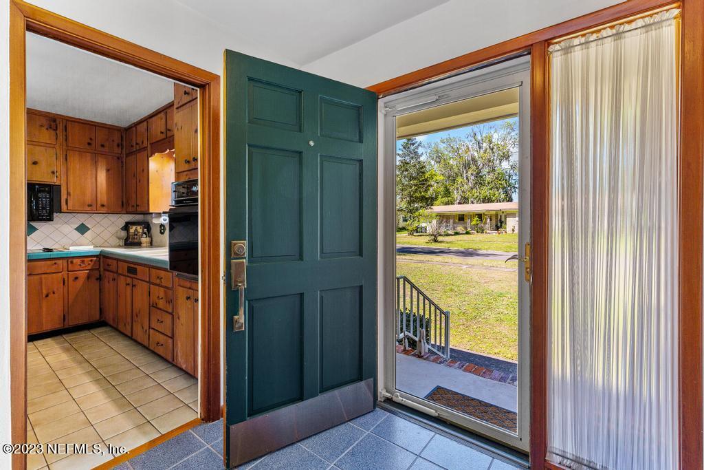 Photo 9 of 54 of 2542 LOFBERG Drive house