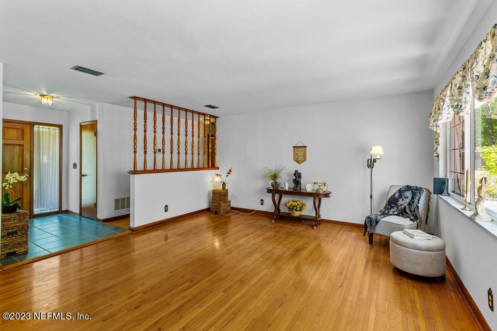 Photo 13 of 54 of 2542 LOFBERG Drive house