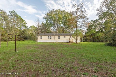 A home in Yulee