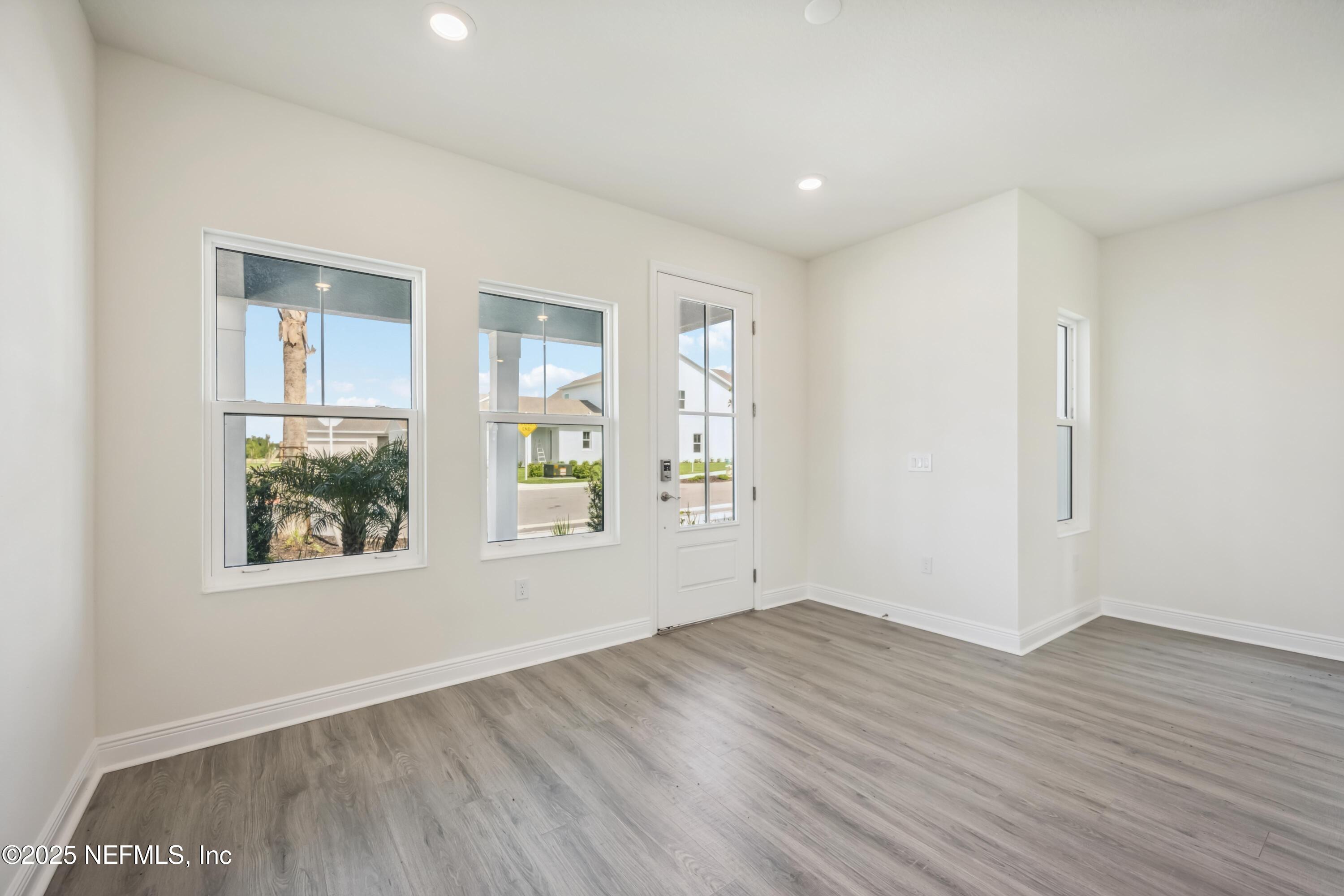14 N BEACH Avenue