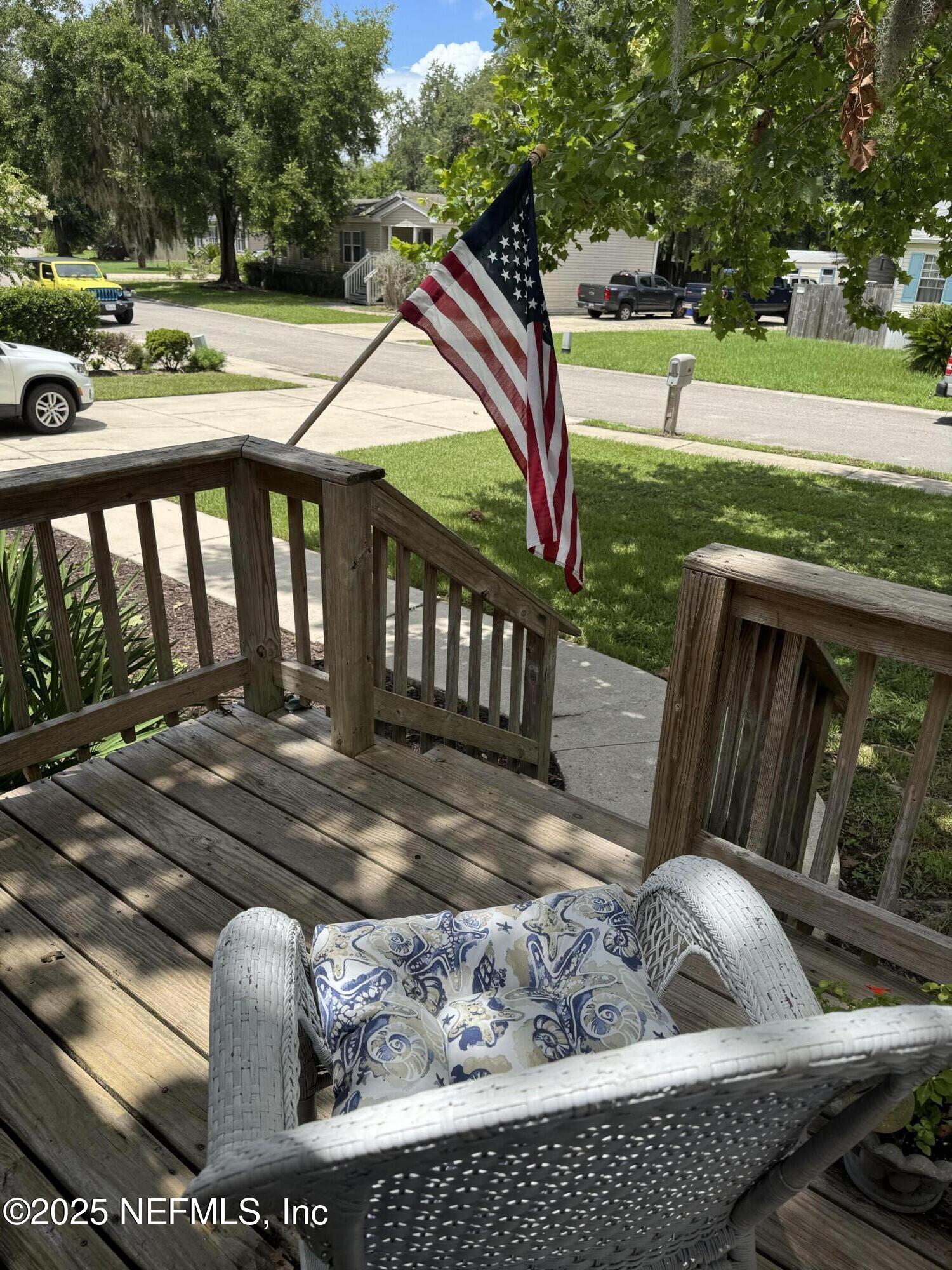 352 SHADY OAK Circle