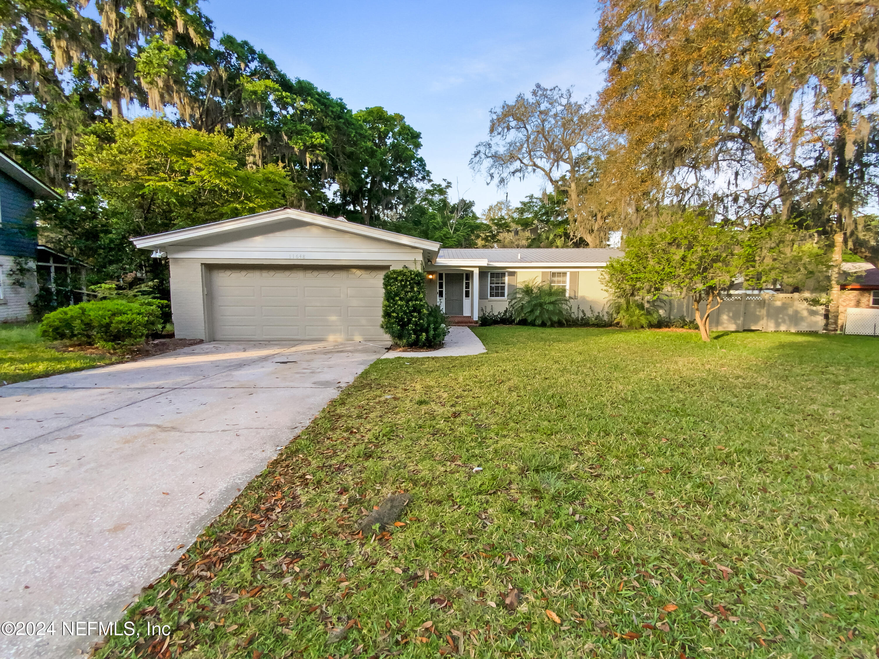 Jacksonville, FL home for sale located at 11648 Francis Drake, Jacksonville, FL 32225