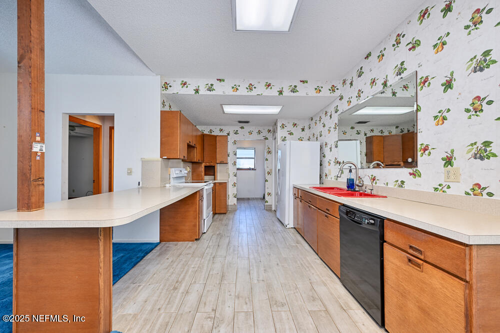 5325 DEER ISLAND Road