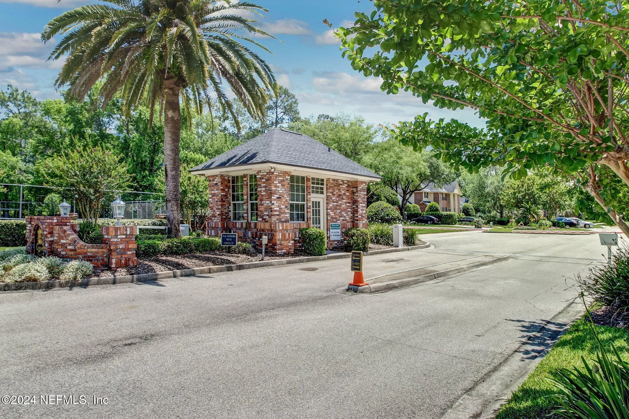 Jacksonville, Florida 32223, United States, 4 Bedrooms Bedrooms, ,2 BathroomsBathrooms,Residential,Pending,36330