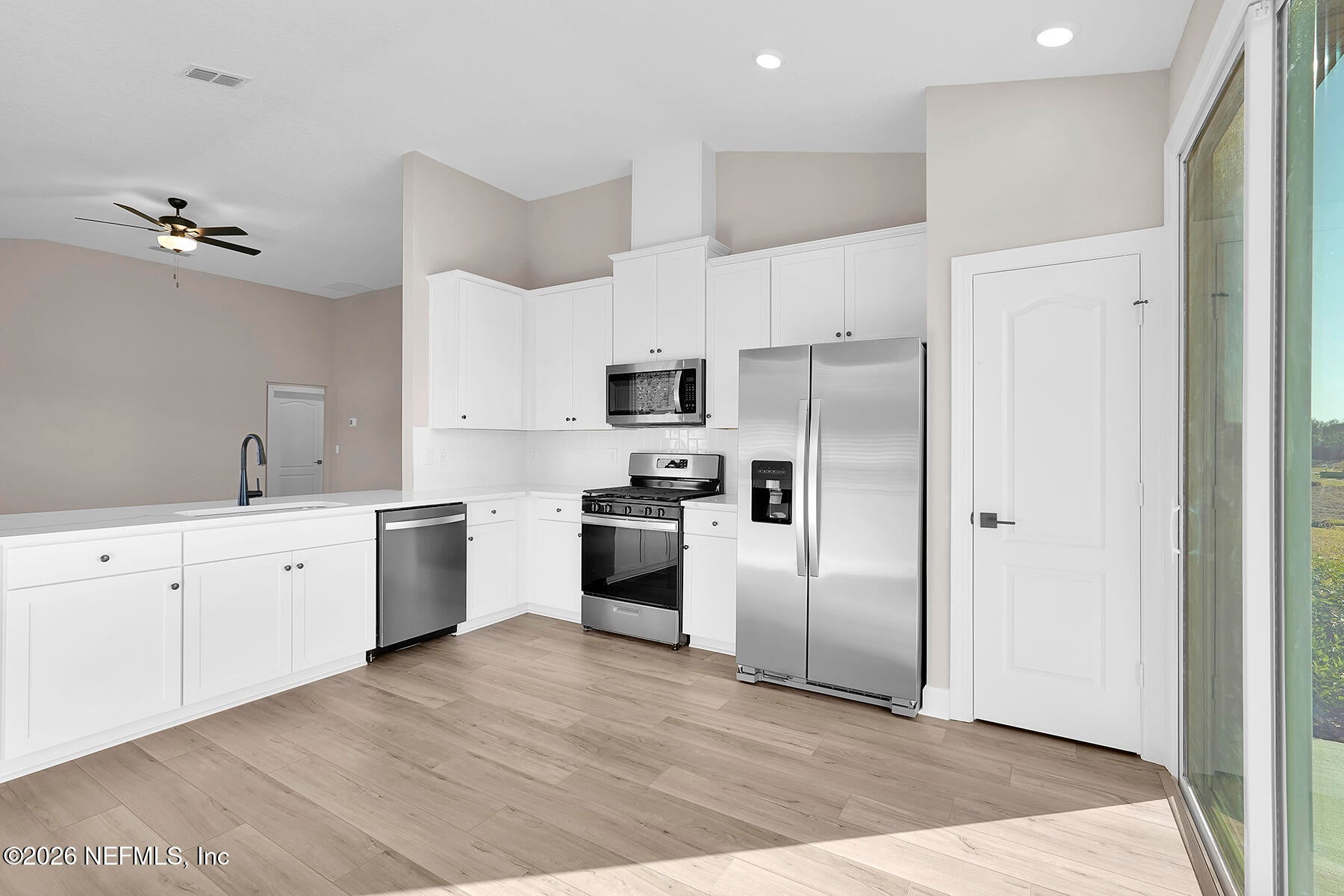 7712 RECON Drive