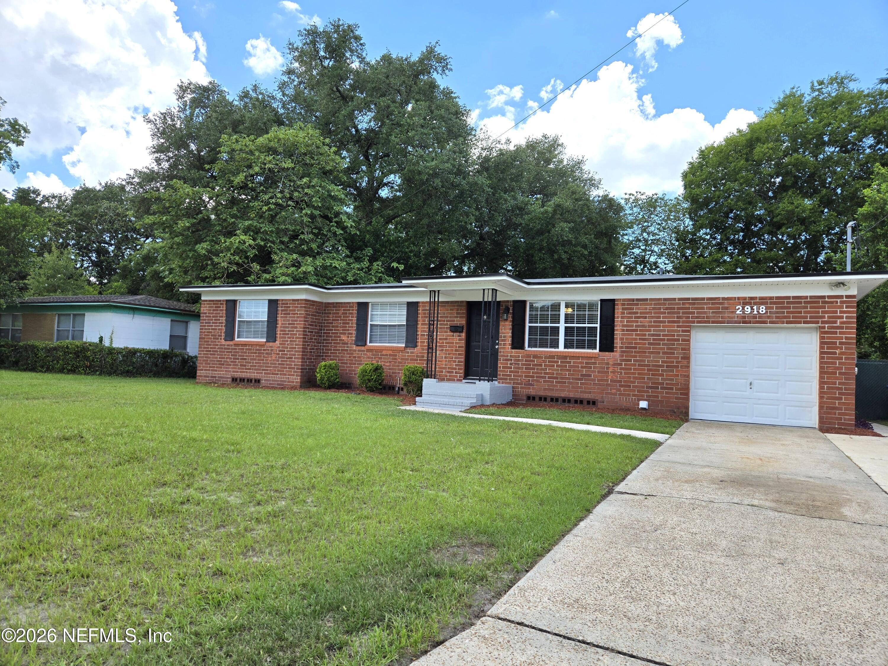 2918 RED OAK Drive