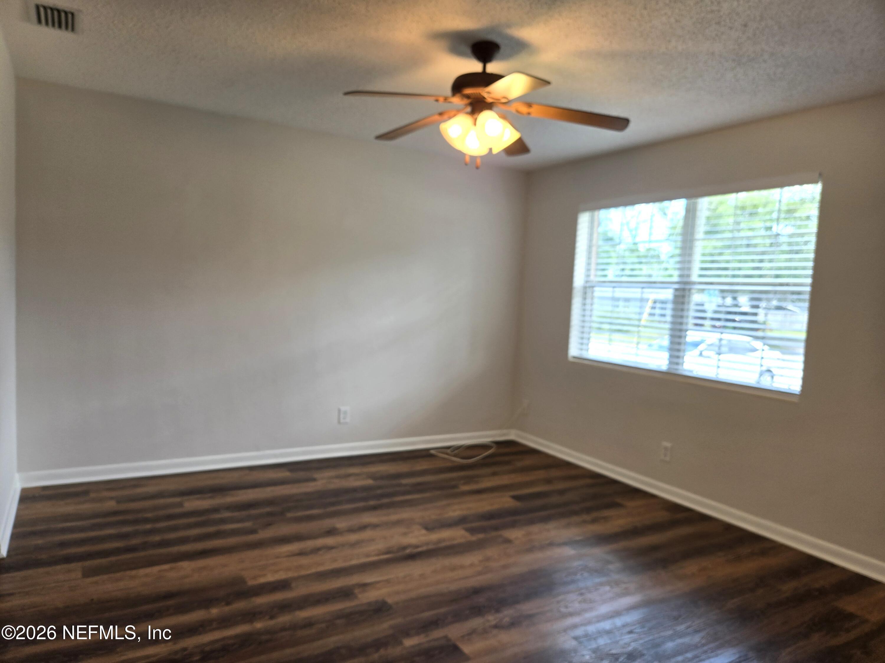 2918 RED OAK Drive