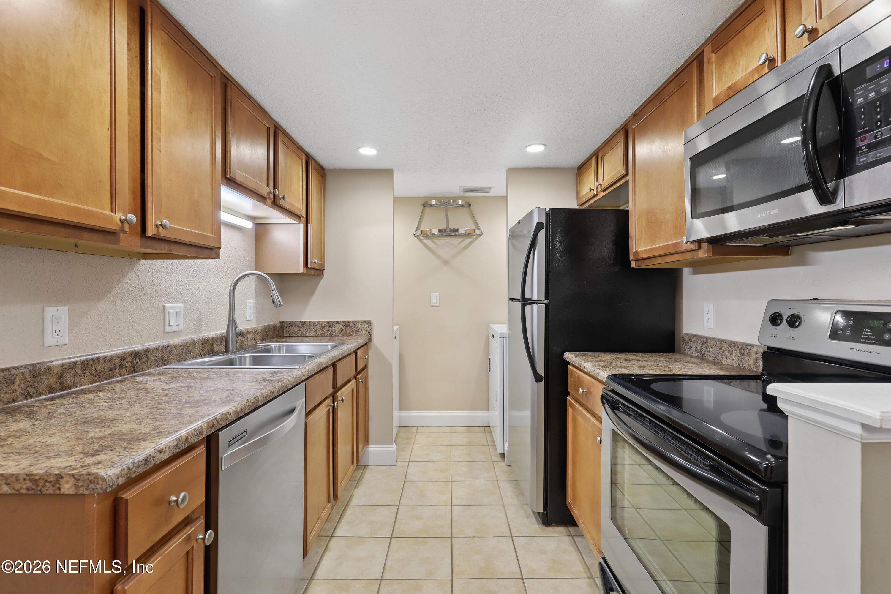 3737 LORETTO Road 407