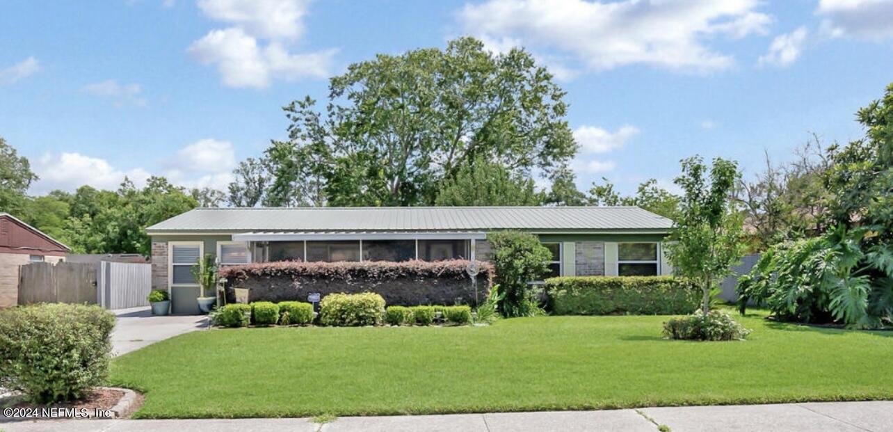 Jacksonville, FL home for sale located at 8550 FROST Street N, Jacksonville, FL 32221