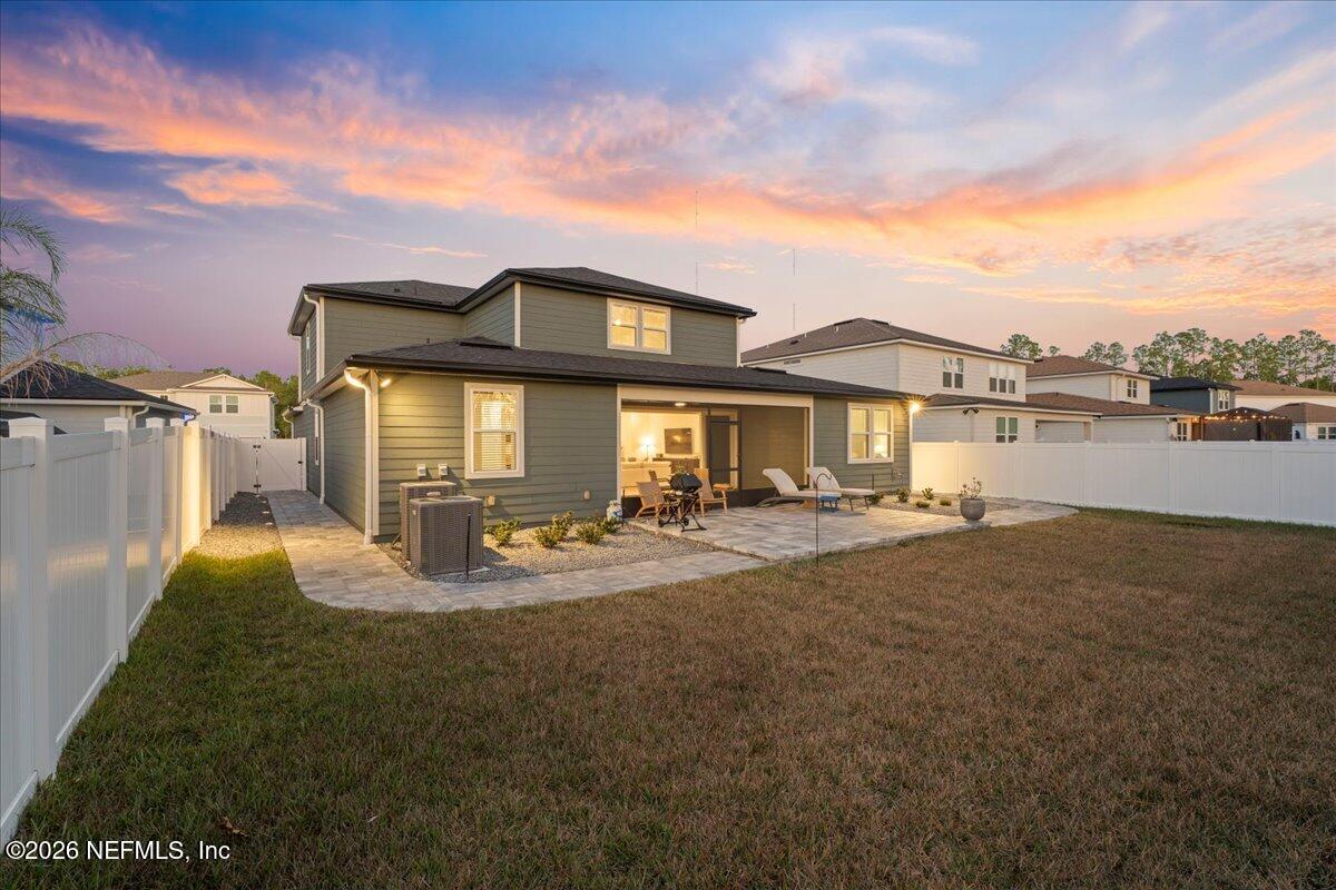 2360 GLADE Lane