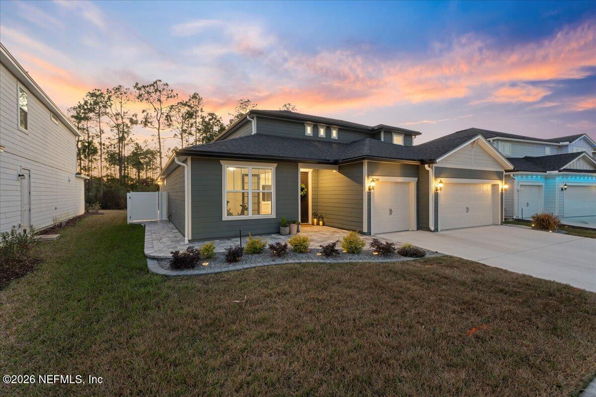 2360 GLADE Lane