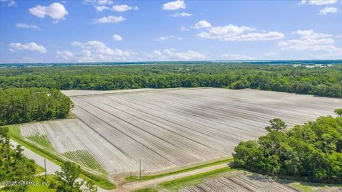 233 E RIVER Road East Palatka FL 32131