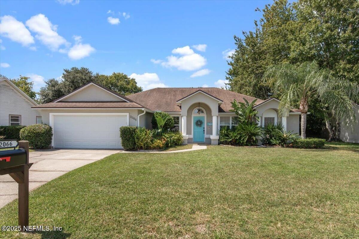 2066 FOREST GATE Drive E