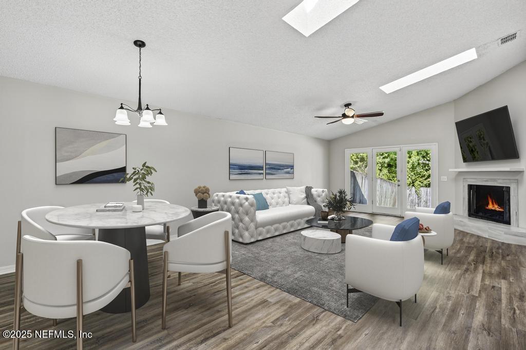 8253 LAKE WOODBOURNE Drive E