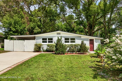 Photo of 7015 MISS MUFFET Lane N, Jacksonville, FL 32210 (MLS # 2156718)