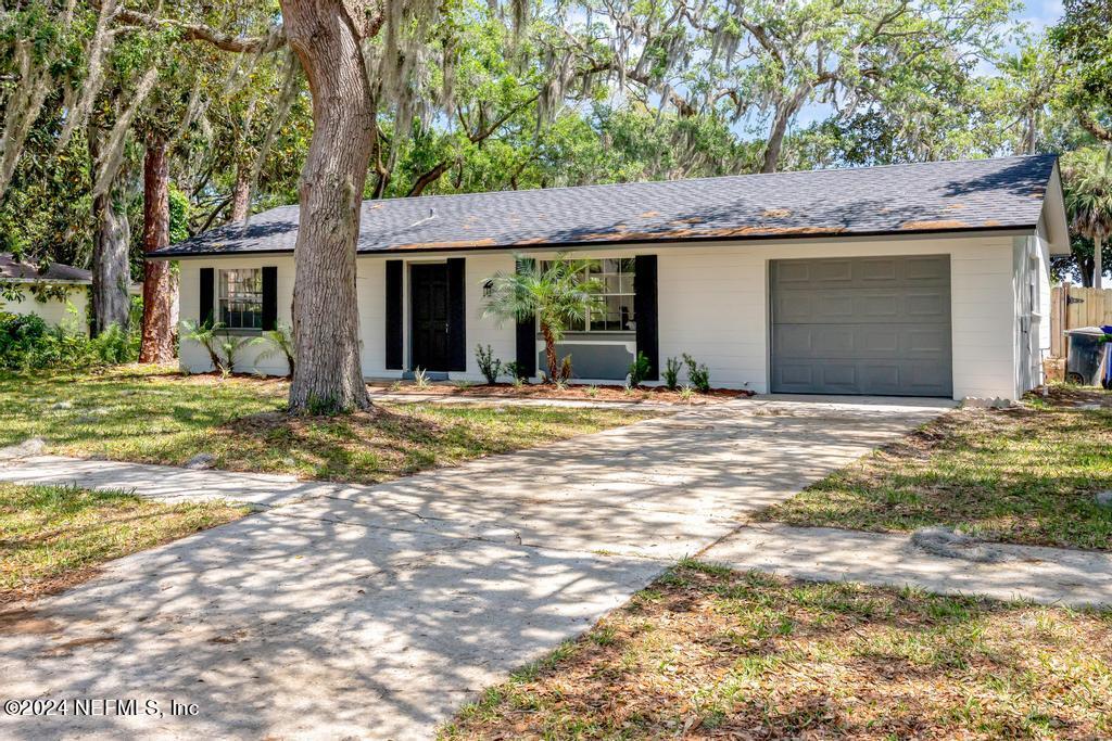 St Augustine, FL home for sale located at 1046 San Remo Road, St Augustine, FL 32086