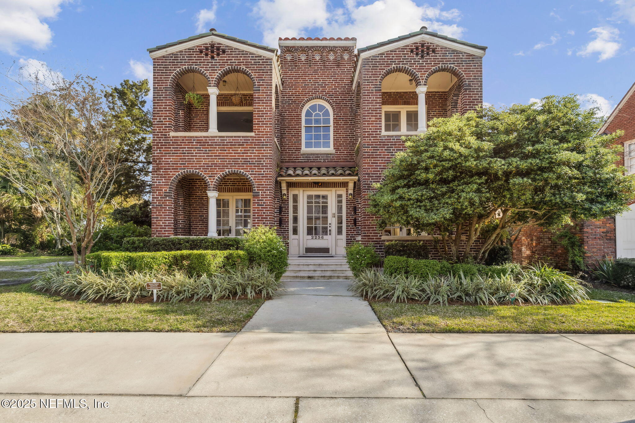 2236 ST JOHNS Avenue