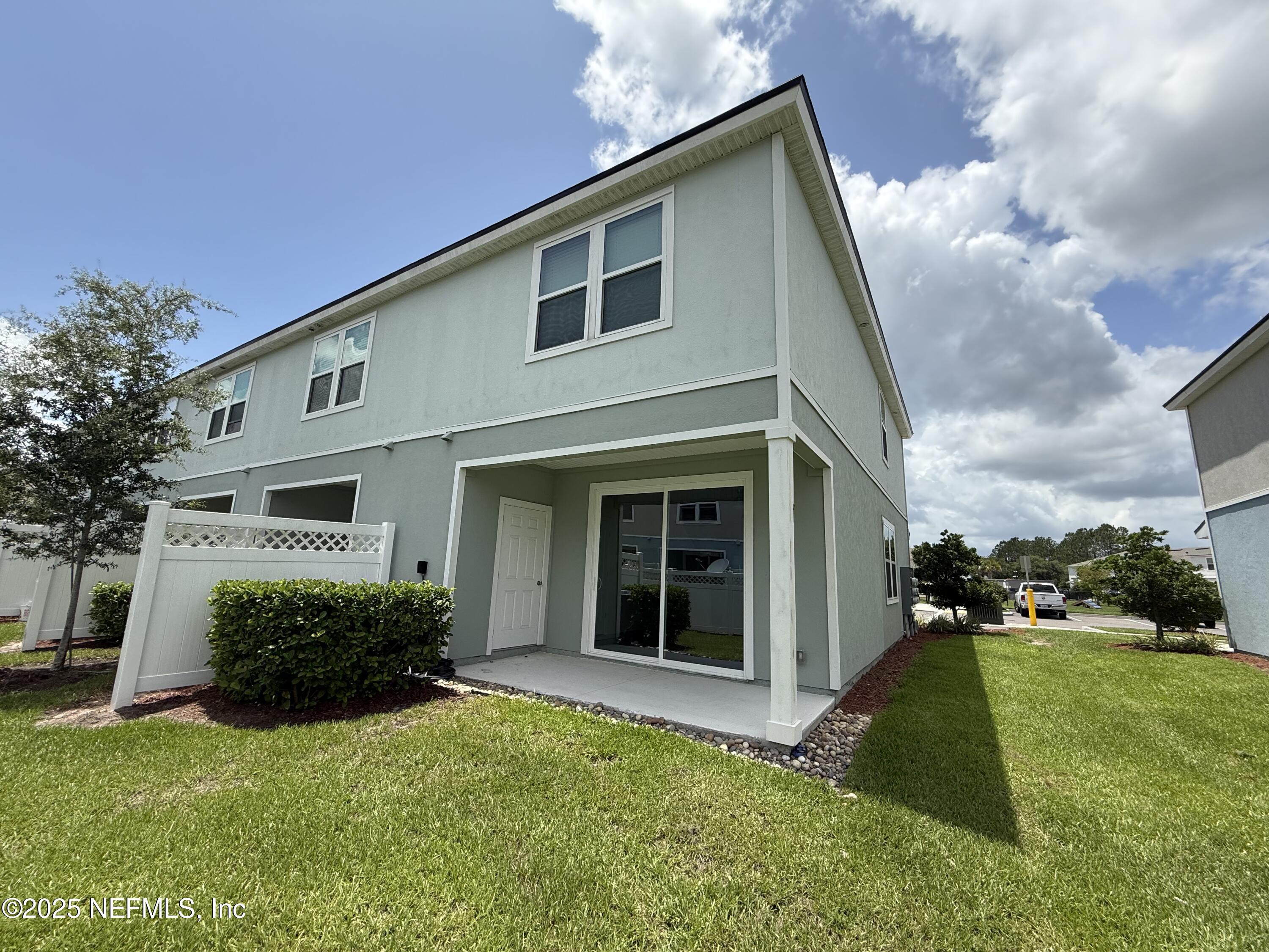 628 YELLOW OAKS LANE Lane