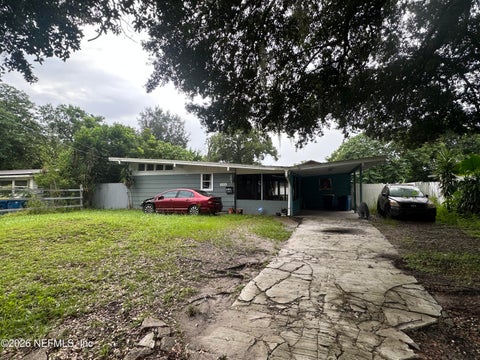 Photo of 6304 SPRINKLE Drive N, Jacksonville, FL 32211 (MLS # 2164241)