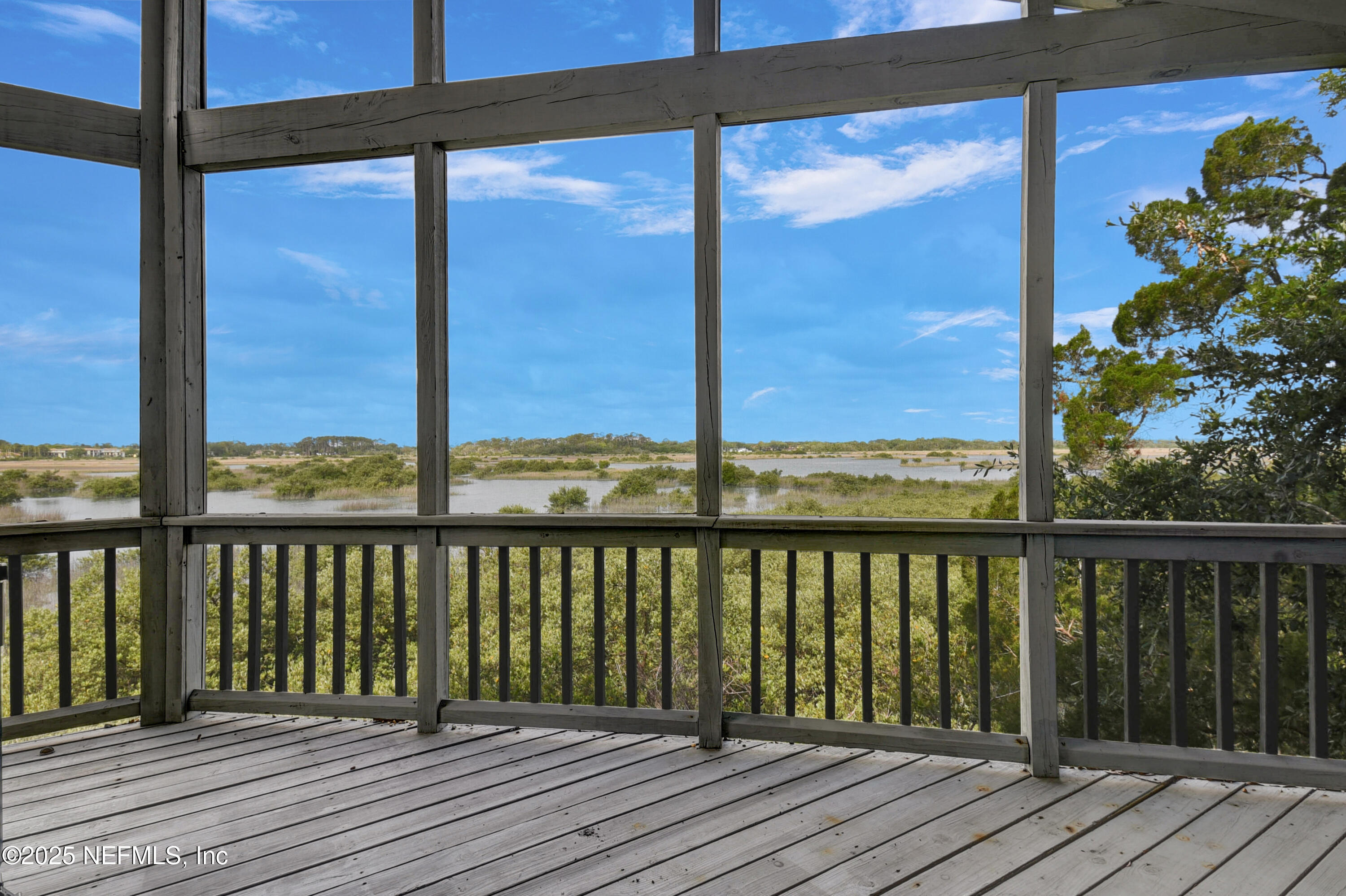 3421 LANDS END Drive