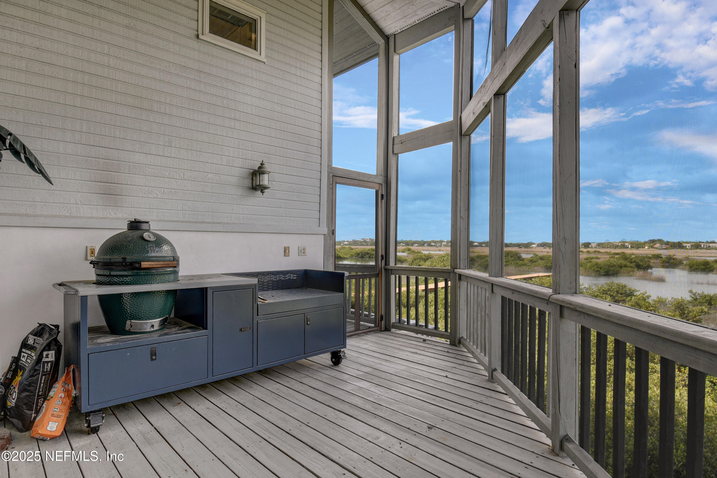 3421 LANDS END Drive