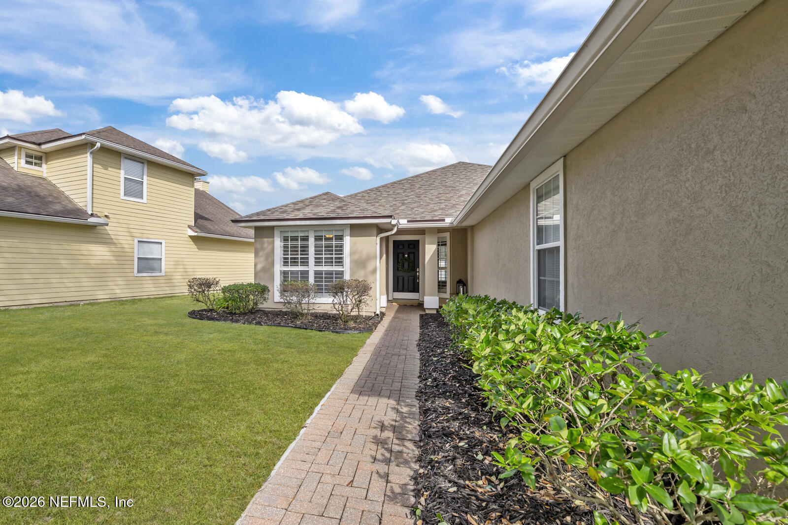 909 THOROUGHBRED Drive