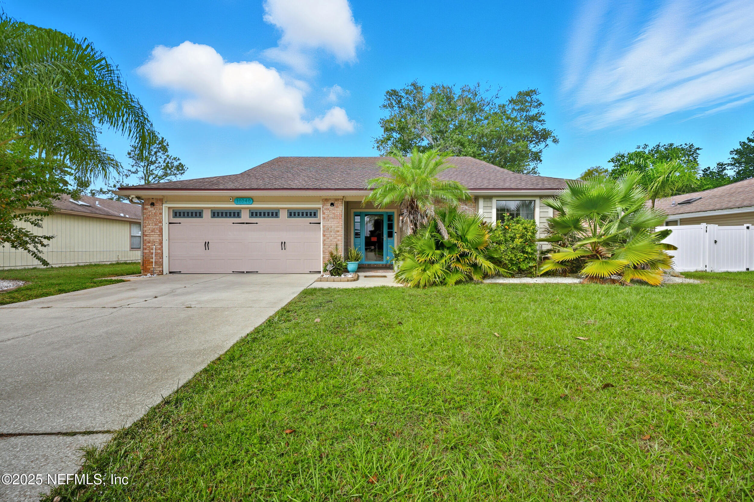 10240 HUNTINGTON FOREST Boulevard E