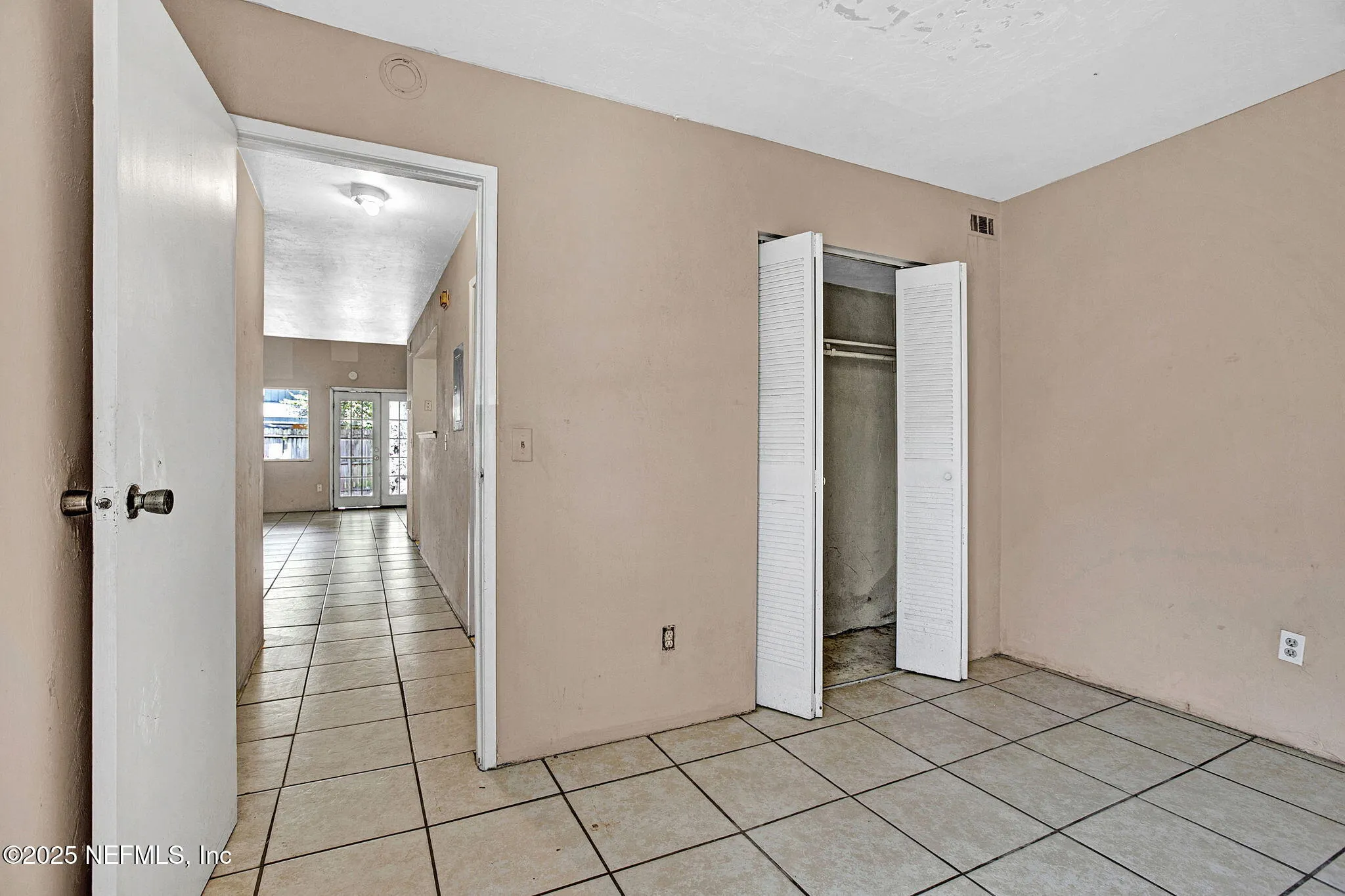 Jacksonville, Florida 32233, United States, 2 Bedrooms Bedrooms, ,2 BathroomsBathrooms,Residential,Pending,181211